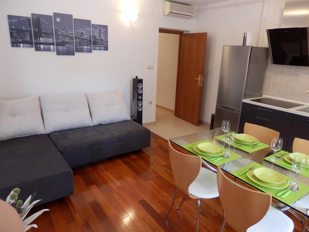 Apartment Pula Center מראה חיצוני תמונה