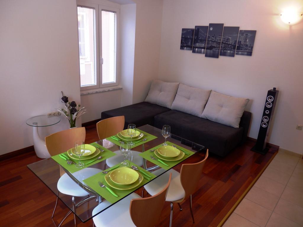 Apartment Pula Center מראה חיצוני תמונה