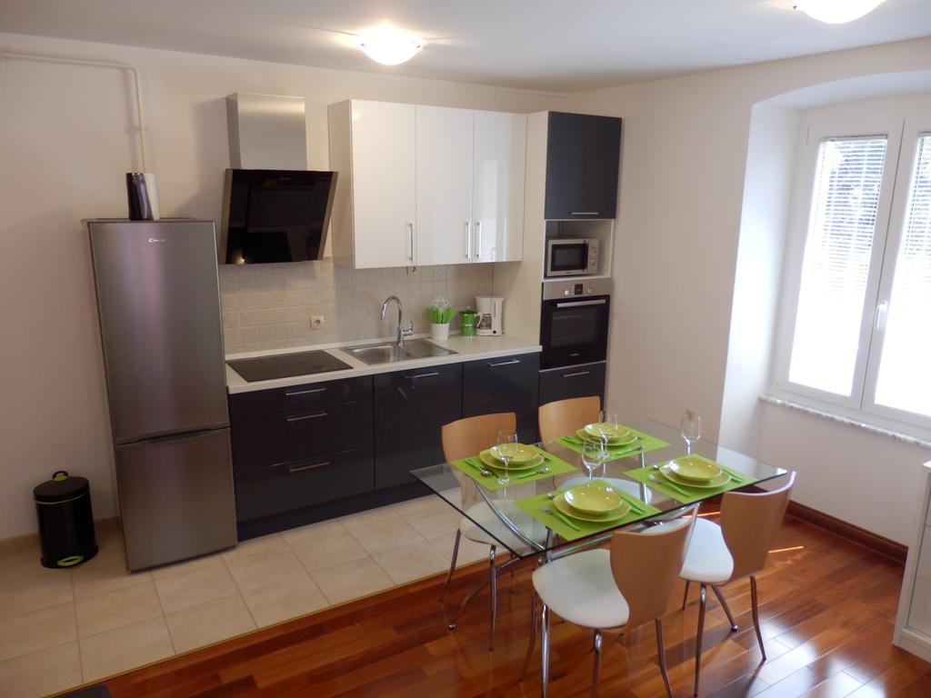 Apartment Pula Center מראה חיצוני תמונה